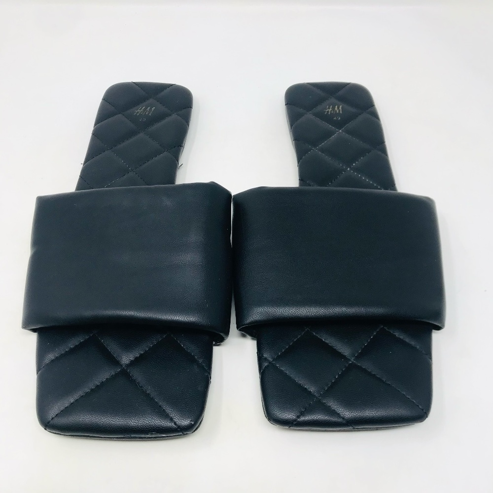 H&M Quilted Slip On Sandals Black Size 8.5 - Picture 1 of 5